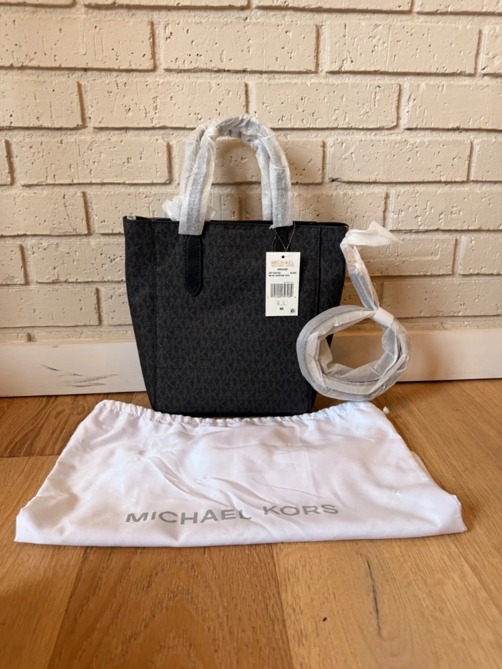 Michael Kors Sinclair Small NS Shopper Tote Black NWT 30F1G5ST00